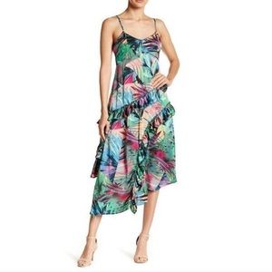 NWT Romeo & Juliet Tropical Dress
